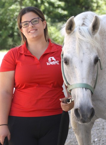 Makyla Fournier : Client Coordinator/Instructor CTRBI